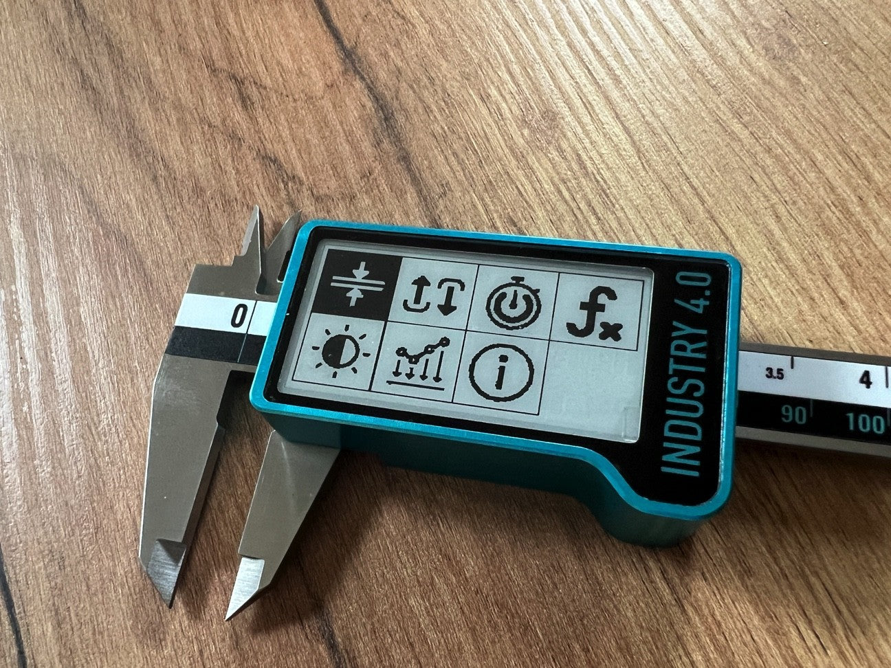 INTELLIGENT E-ink caliper 6", 8", 12" - 0-300mm CARBIDE Wireless+USB