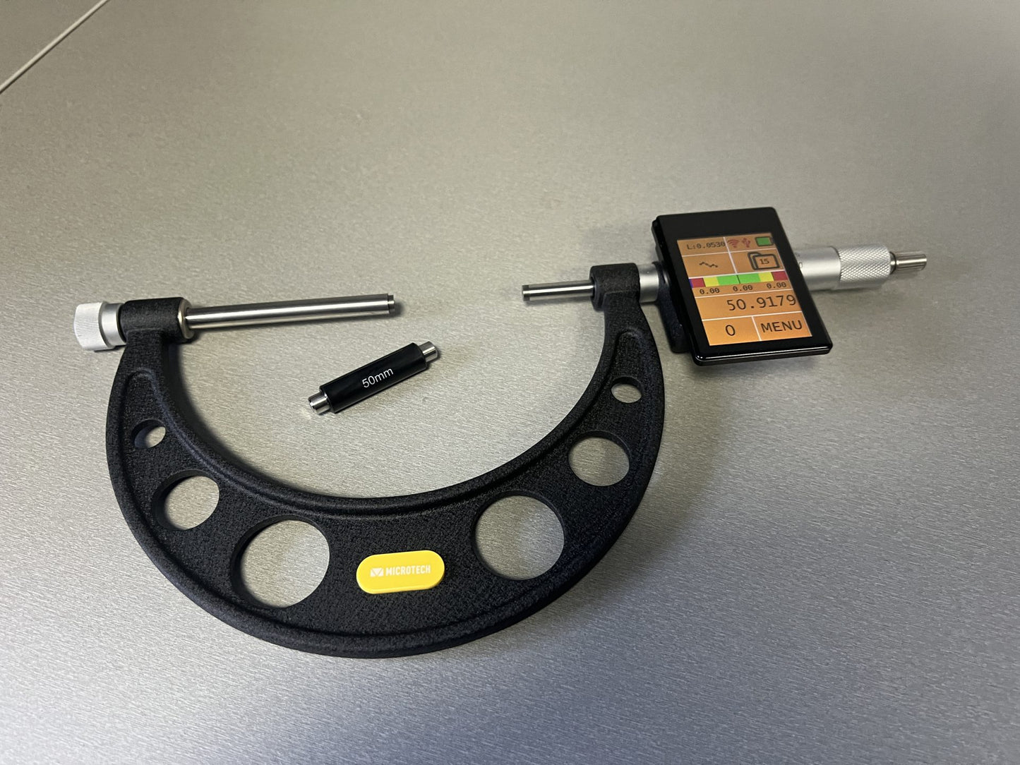 TABLET micrometer with INTERCHANGEABLE ANVILS (anvils and rods incl)