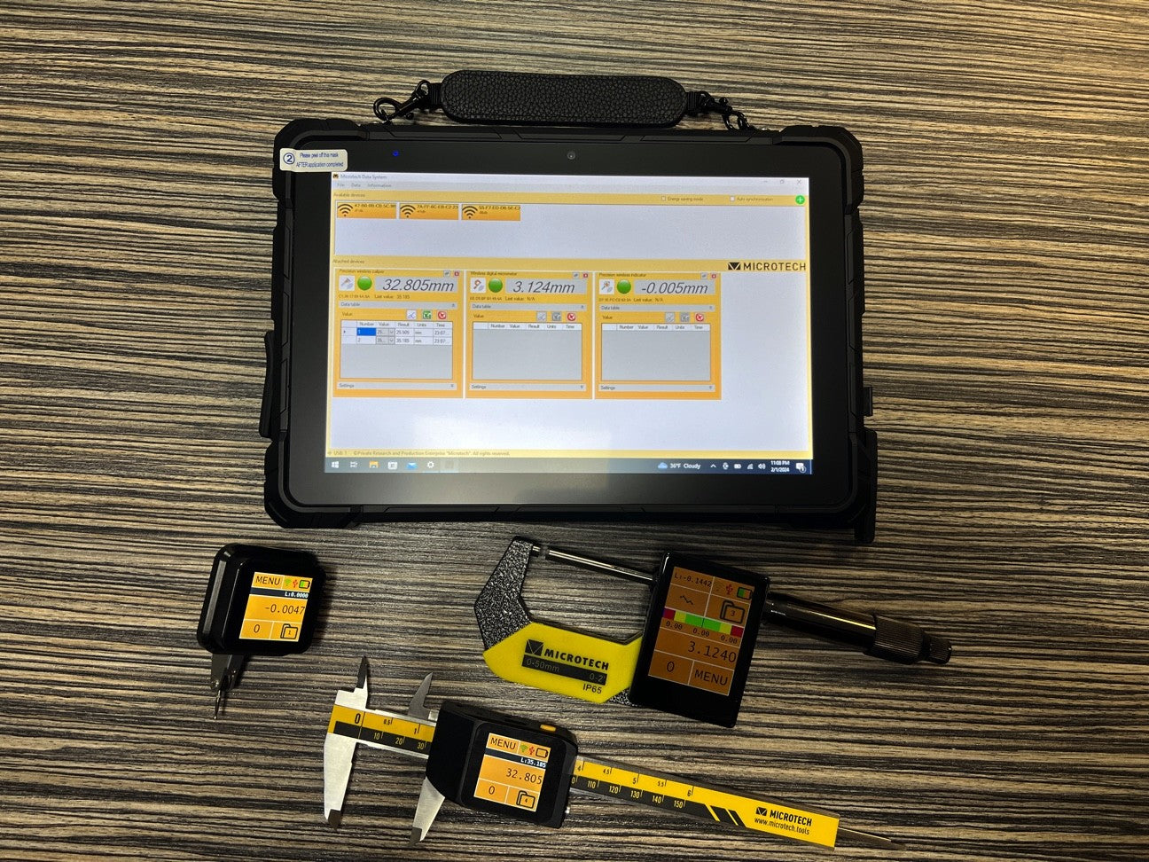 IOT MDS CONNECT IP67 DISPLAY UNIT 10", battery, strap (incl 1 USB dongle+1USB extension+MDS PRO app)